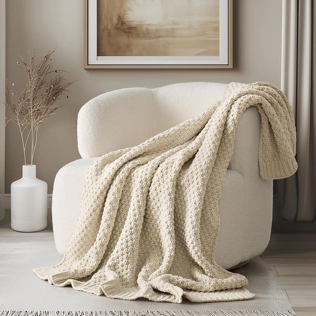 Oatmeal chunky knit throw blanket for a cozy neutral living room
